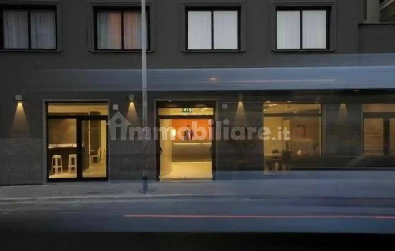 Palazzo - Edificio in vendita a Roma