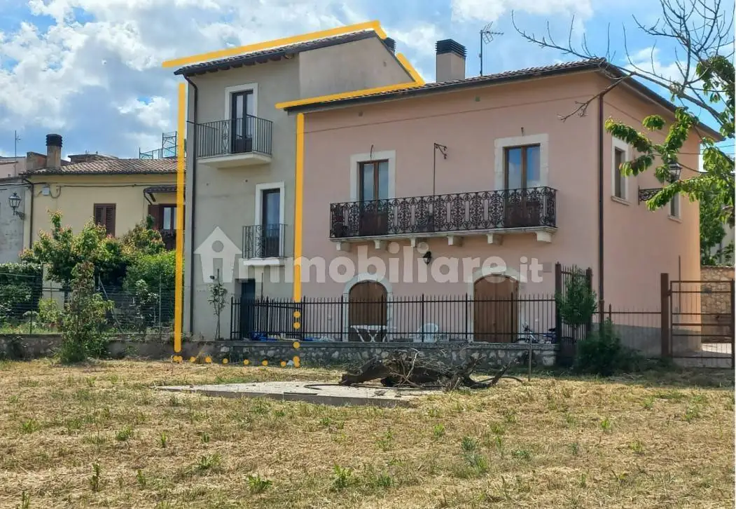 Casa indipendente in vendita a Fagnano Alto