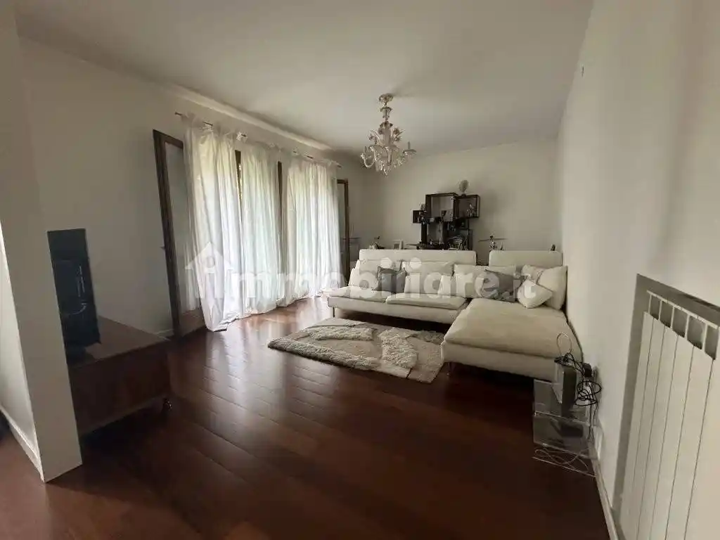 Villa unifamiliare via Papa Giovanni XXIII 123, Borbiago, Mira - foto 4