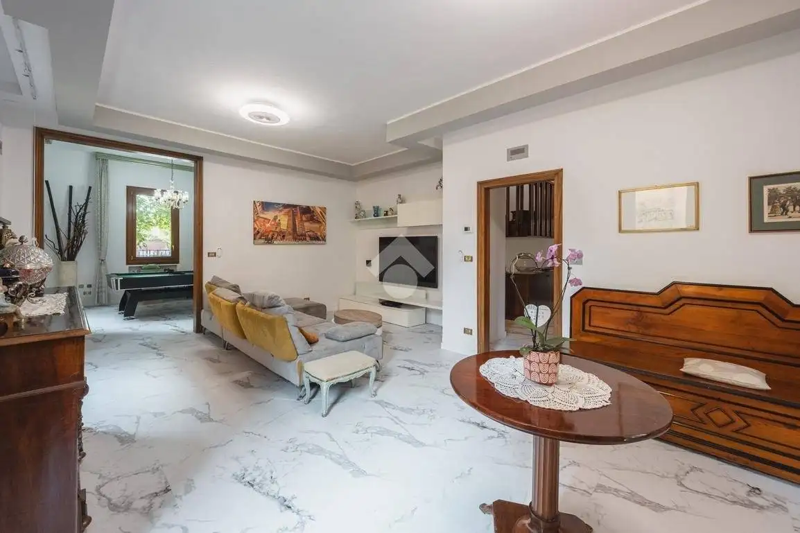 Villa in vendita a Bologna