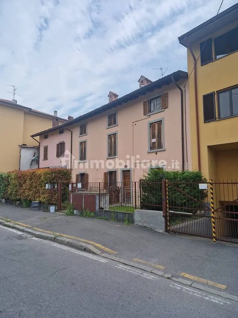 Appartamento in affitto a Urgnano