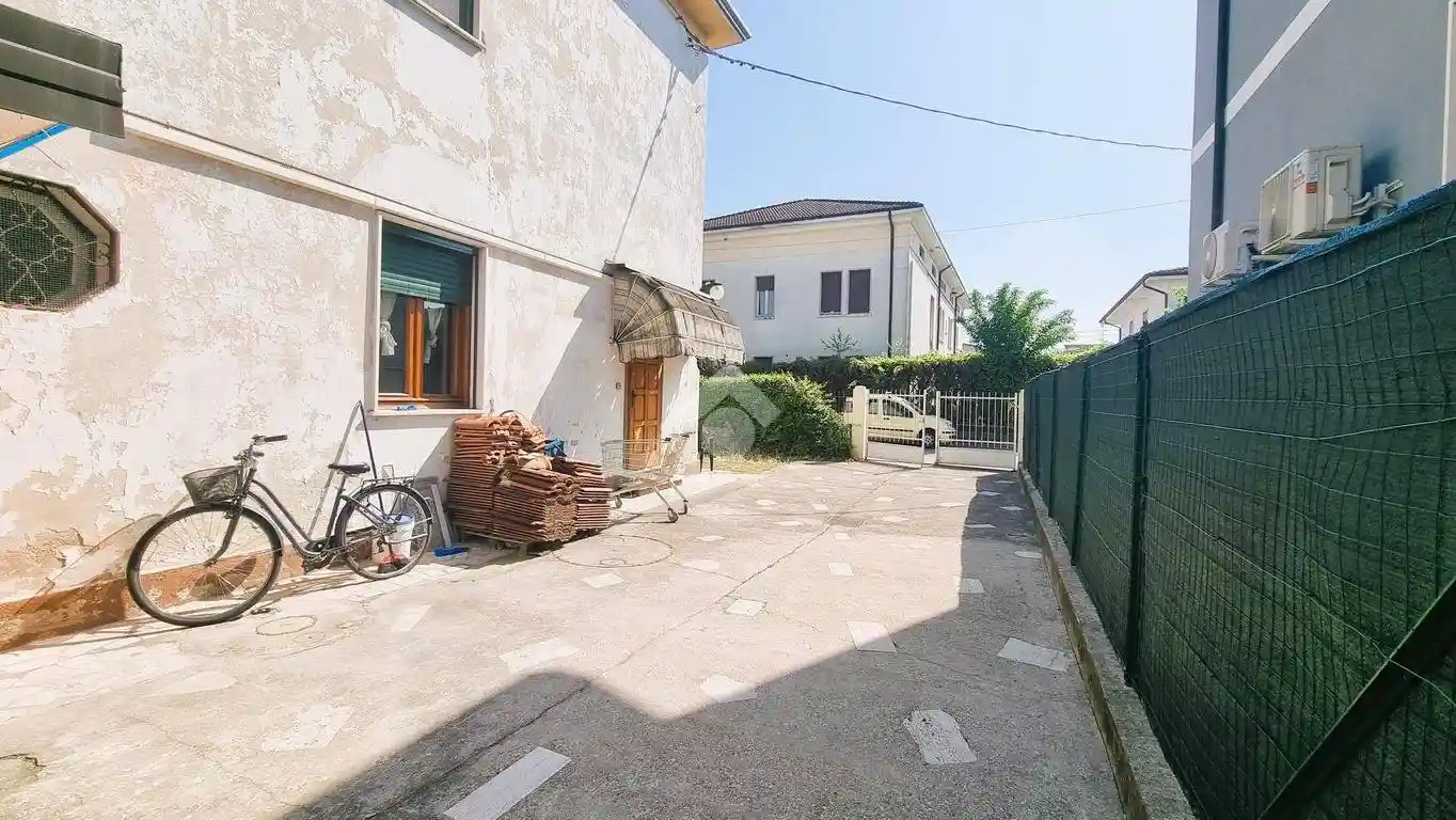 Villa unifamiliare via Cisa 95, Cerese, Borgo Virgilio - foto 2