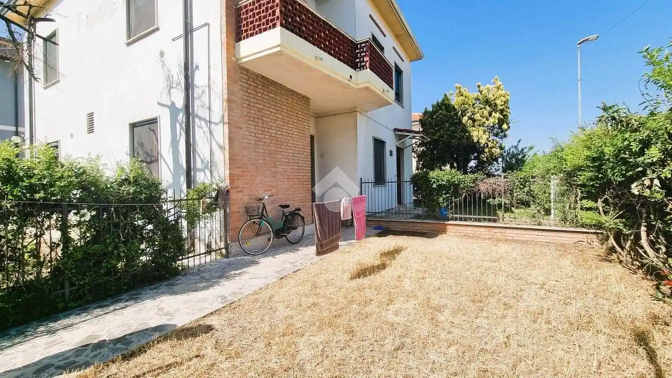 Villa unifamiliare via Cisa 95, Cerese, Borgo Virgilio - foto 3