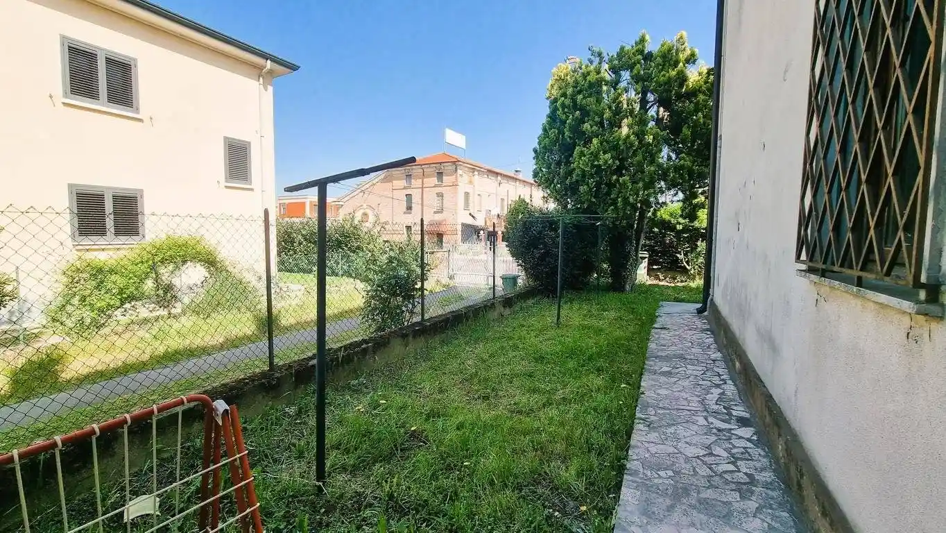 Villa unifamiliare via Cisa 95, Cerese, Borgo Virgilio - foto 4