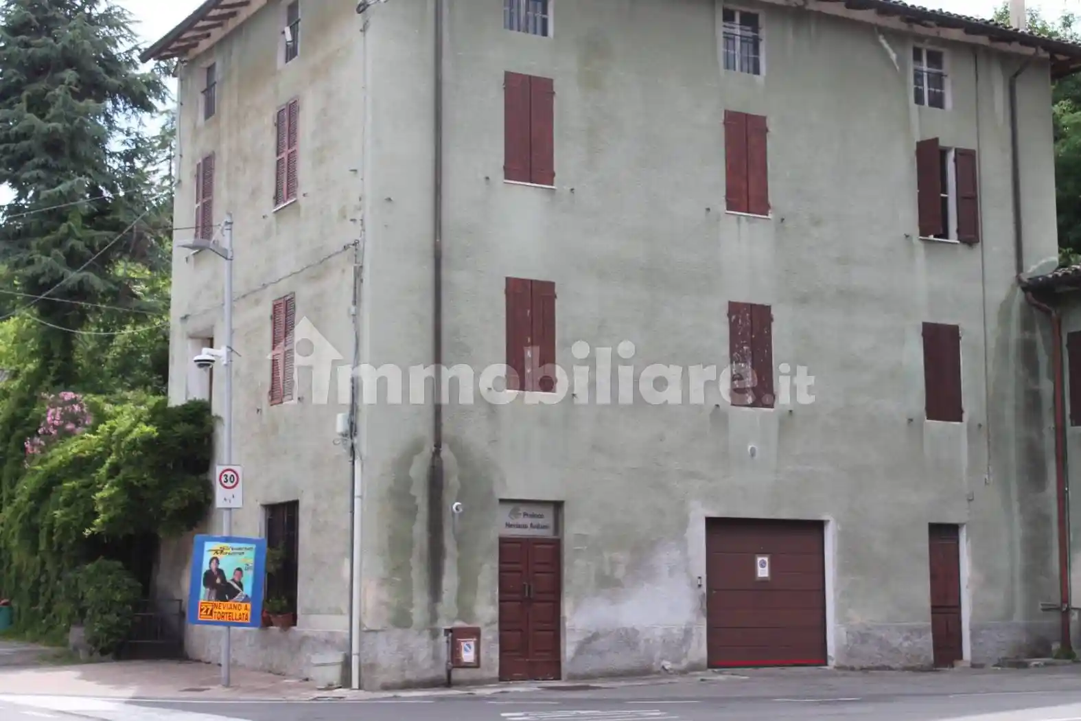 Casa indipendente in vendita a Neviano degli Arduini