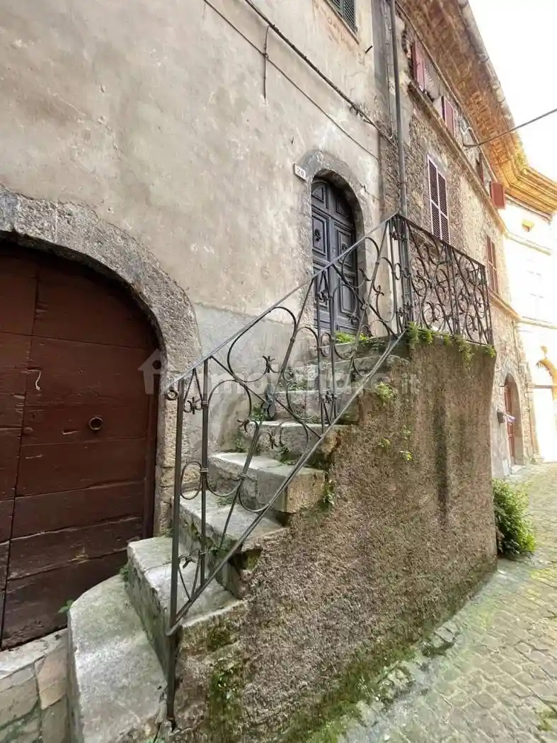 Appartamento in vendita a Stroncone