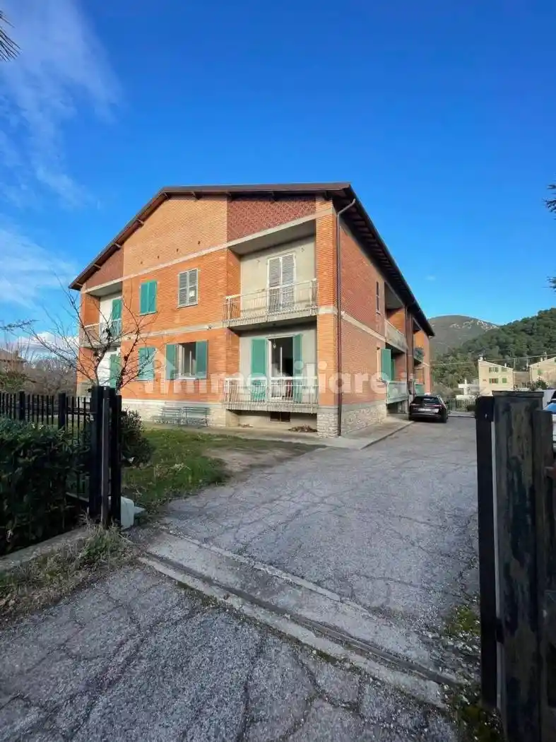 Appartamento in vendita a Stroncone