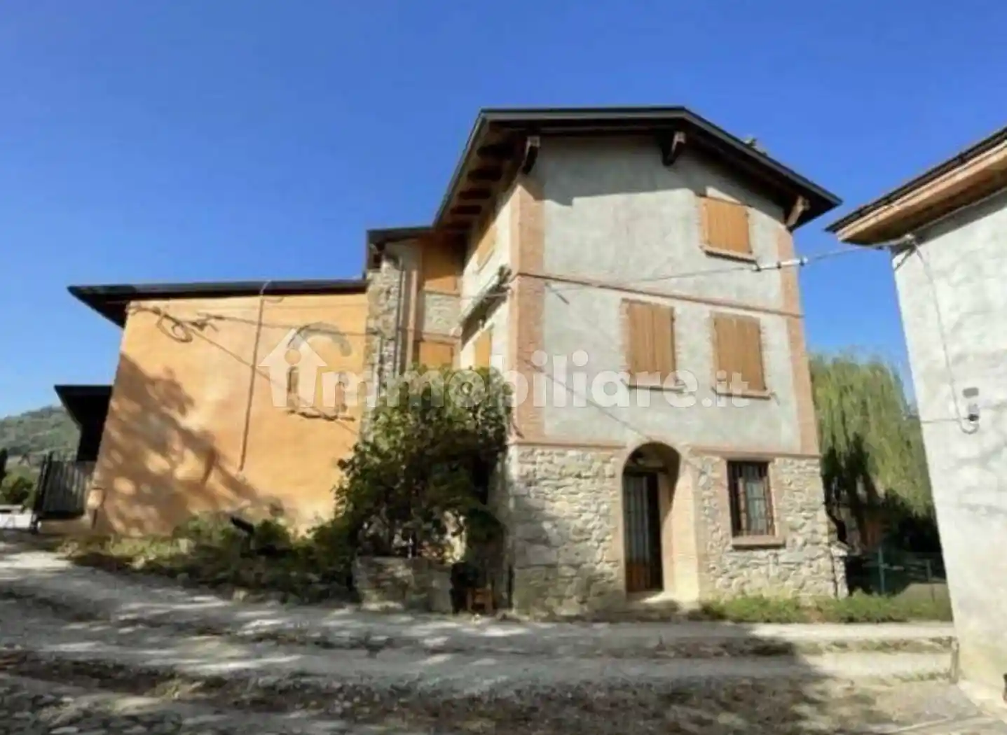 Villa in vendita a Lugagnano Val d'Arda
