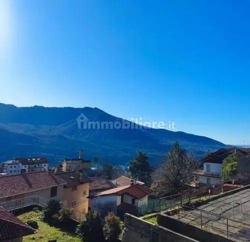 Appartamento in vendita a Duno