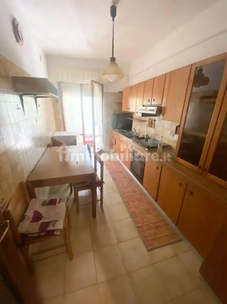 Quadrilocale via Gorizia 40, Centro, Alba Adriatica - foto 2