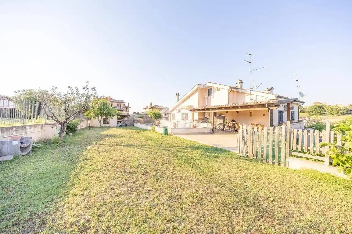 Villa in vendita a Roma