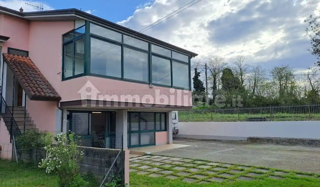 Villa in vendita a Sarzana