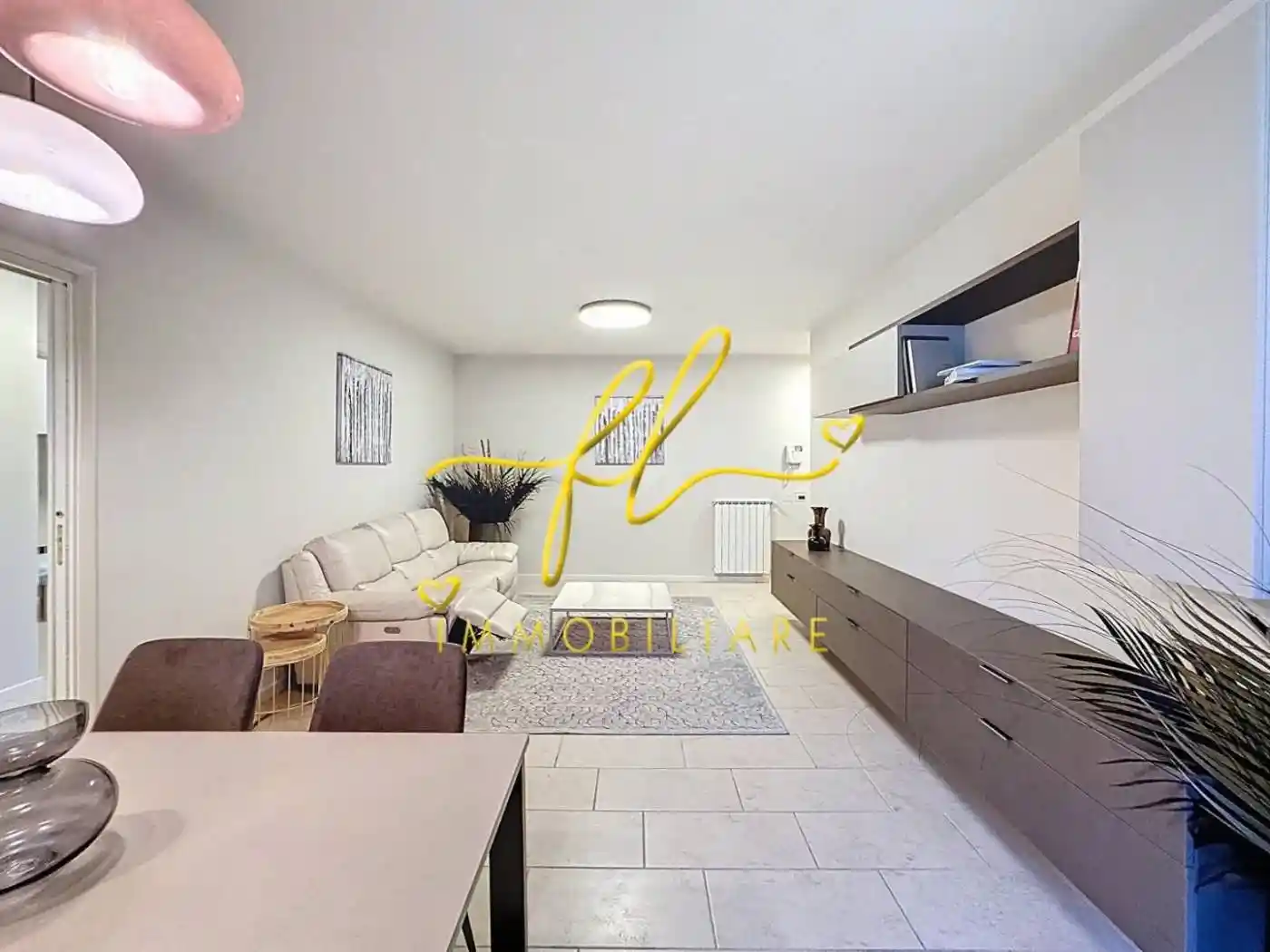 Appartamento in vendita a Cecina