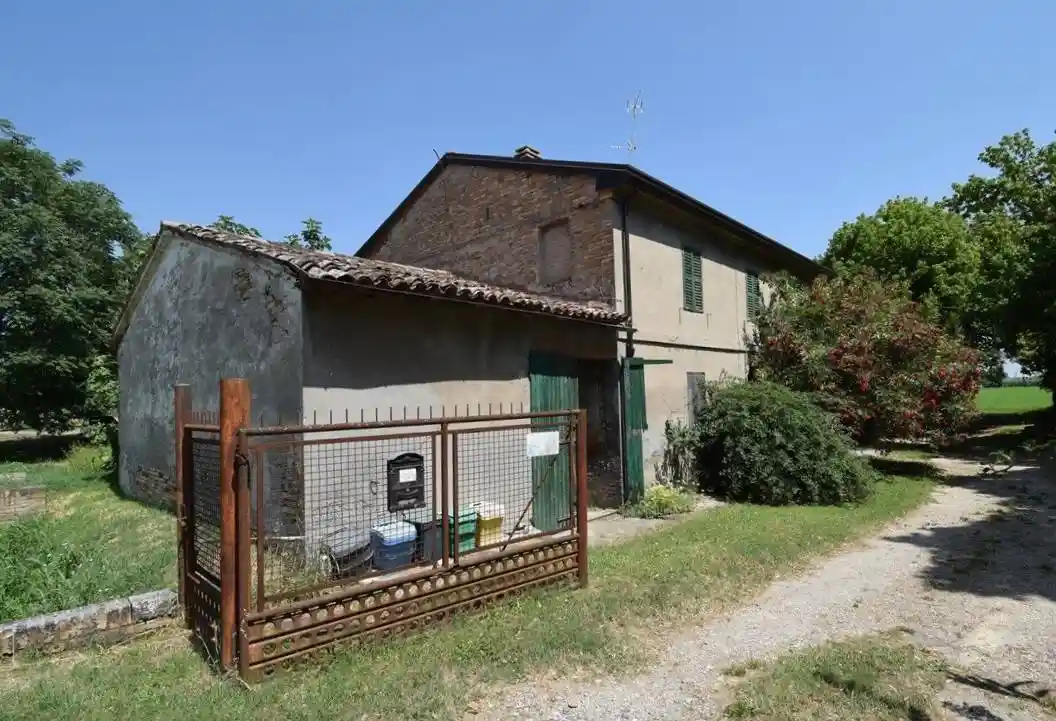 Rustico - Casale in vendita a Ravenna