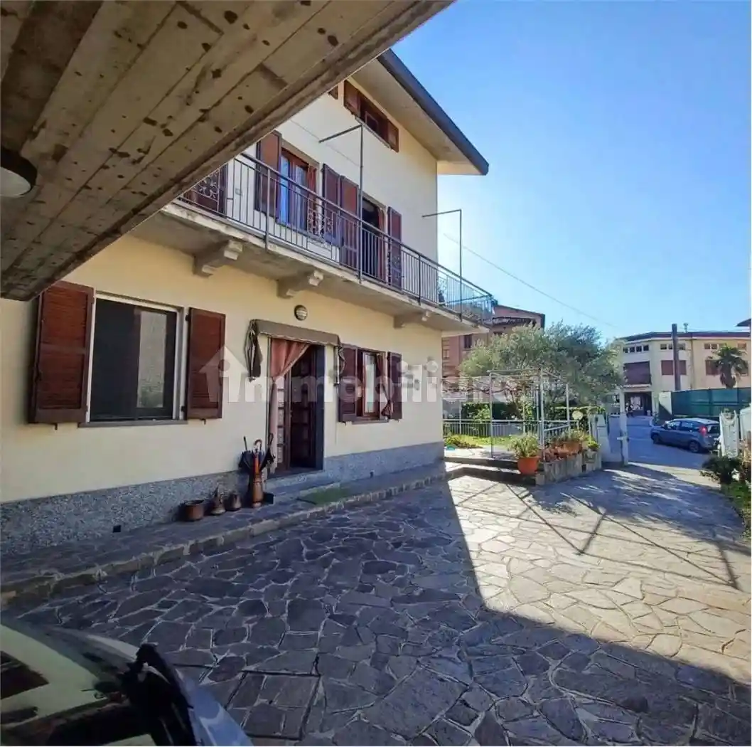 Villa in vendita a Calolziocorte