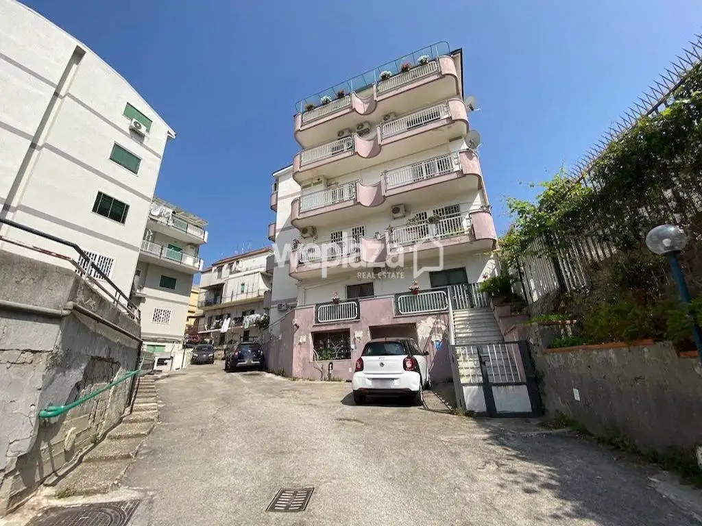 Appartamento in vendita a Massa di Somma