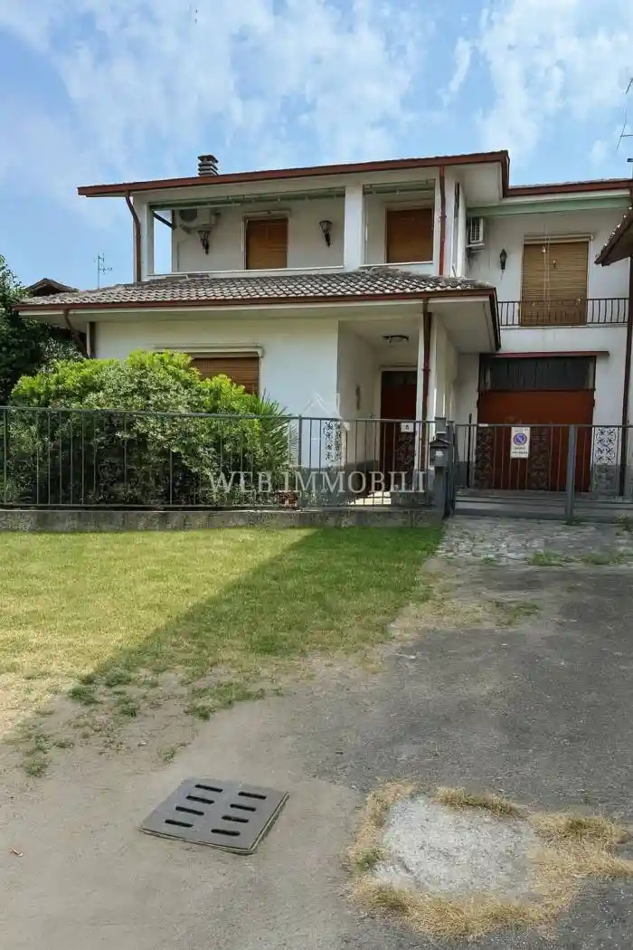 Villa in vendita a Tromello