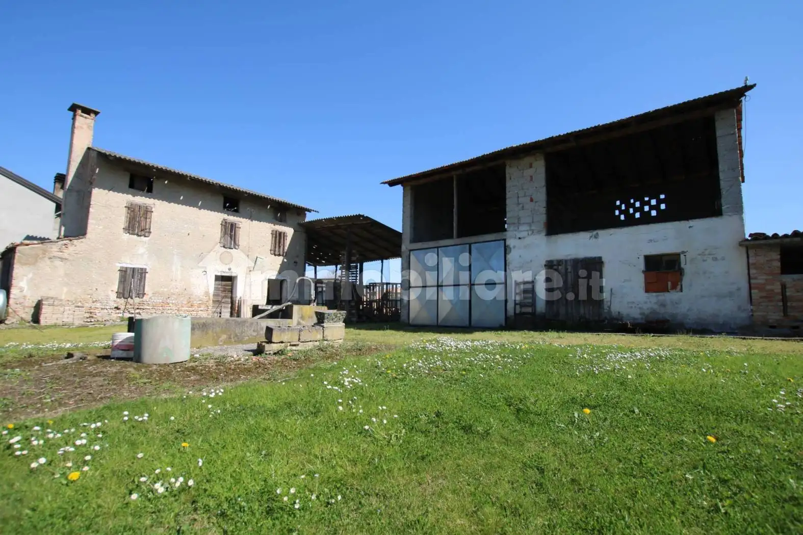 Rustico - Casale in vendita a Sesto al Reghena