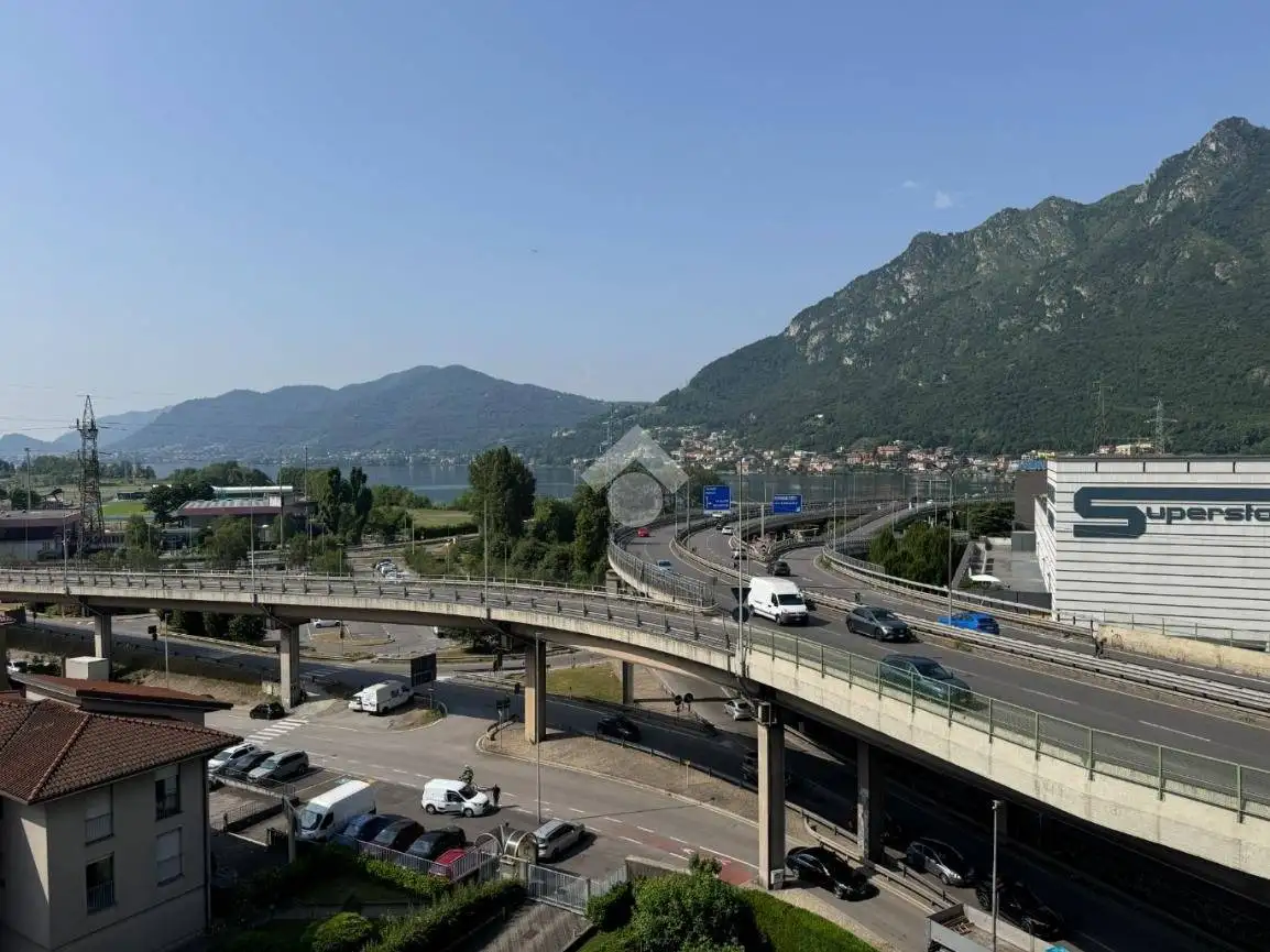 Appartamento in vendita a Lecco