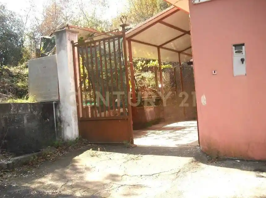 Rustico - Casale in vendita a Zafferana Etnea