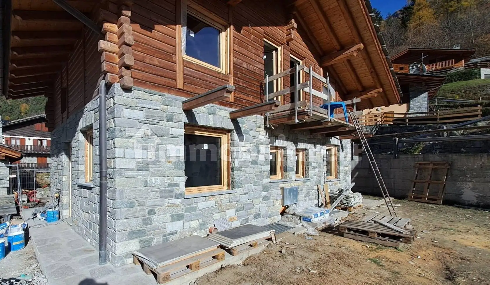 Villa in vendita a Brusson