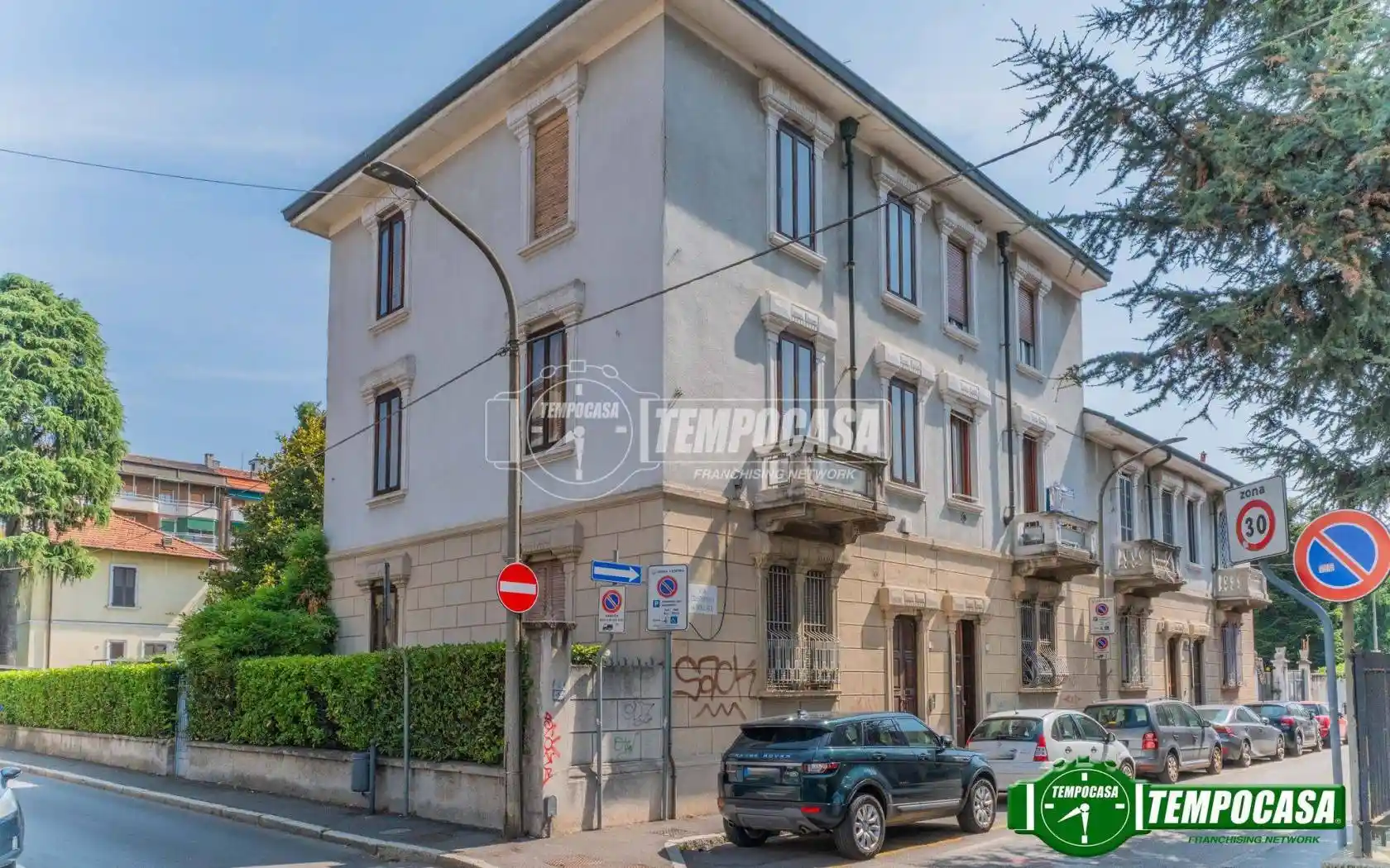 Casa indipendente in vendita a Bollate