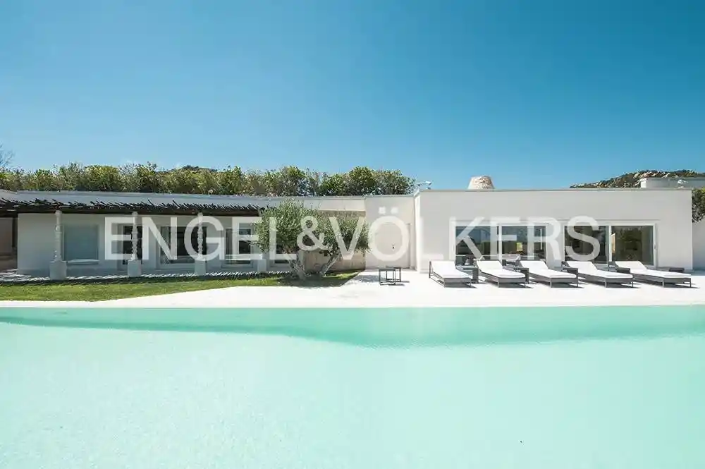 Villa in vendita a Arzachena