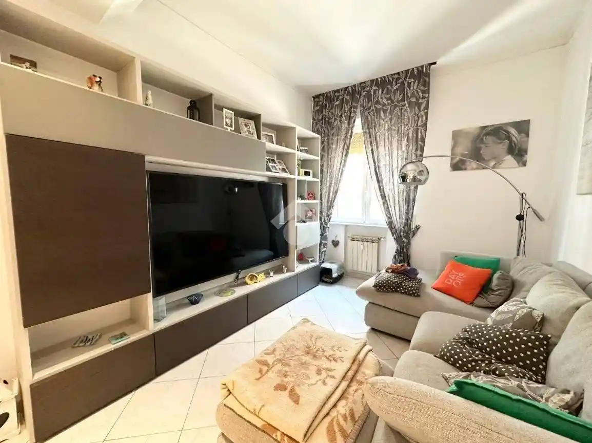 Appartamento in vendita a Genova