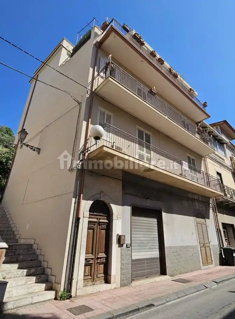 Appartamento in vendita a Giardini-Naxos