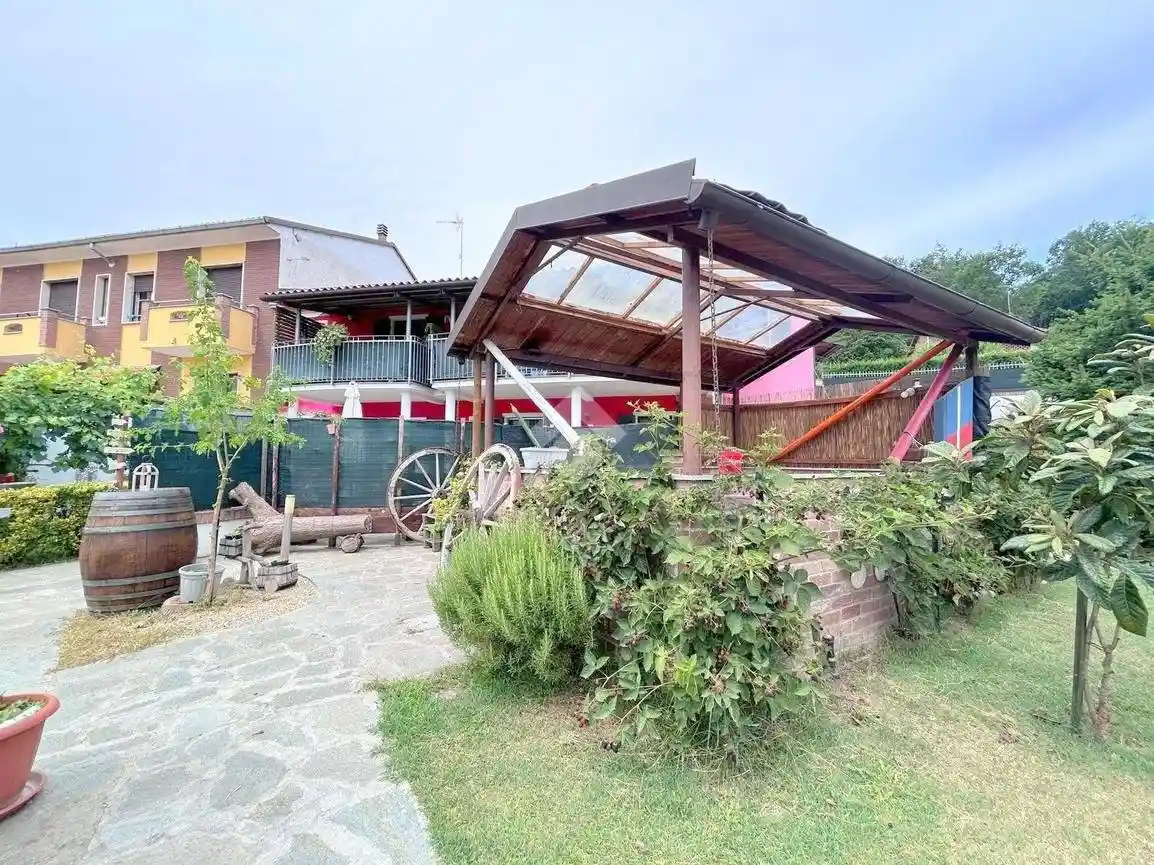 Terratetto plurifamiliare via Roma 6, Centro, Castello di Annone - foto 4