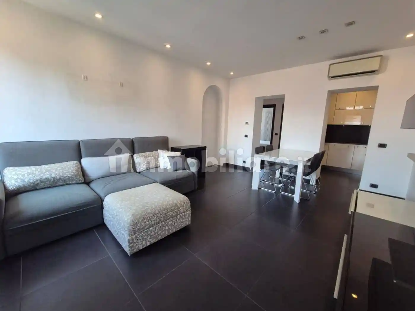 Trilocale via Lazzaretto, Repubblica, Milano - foto 3