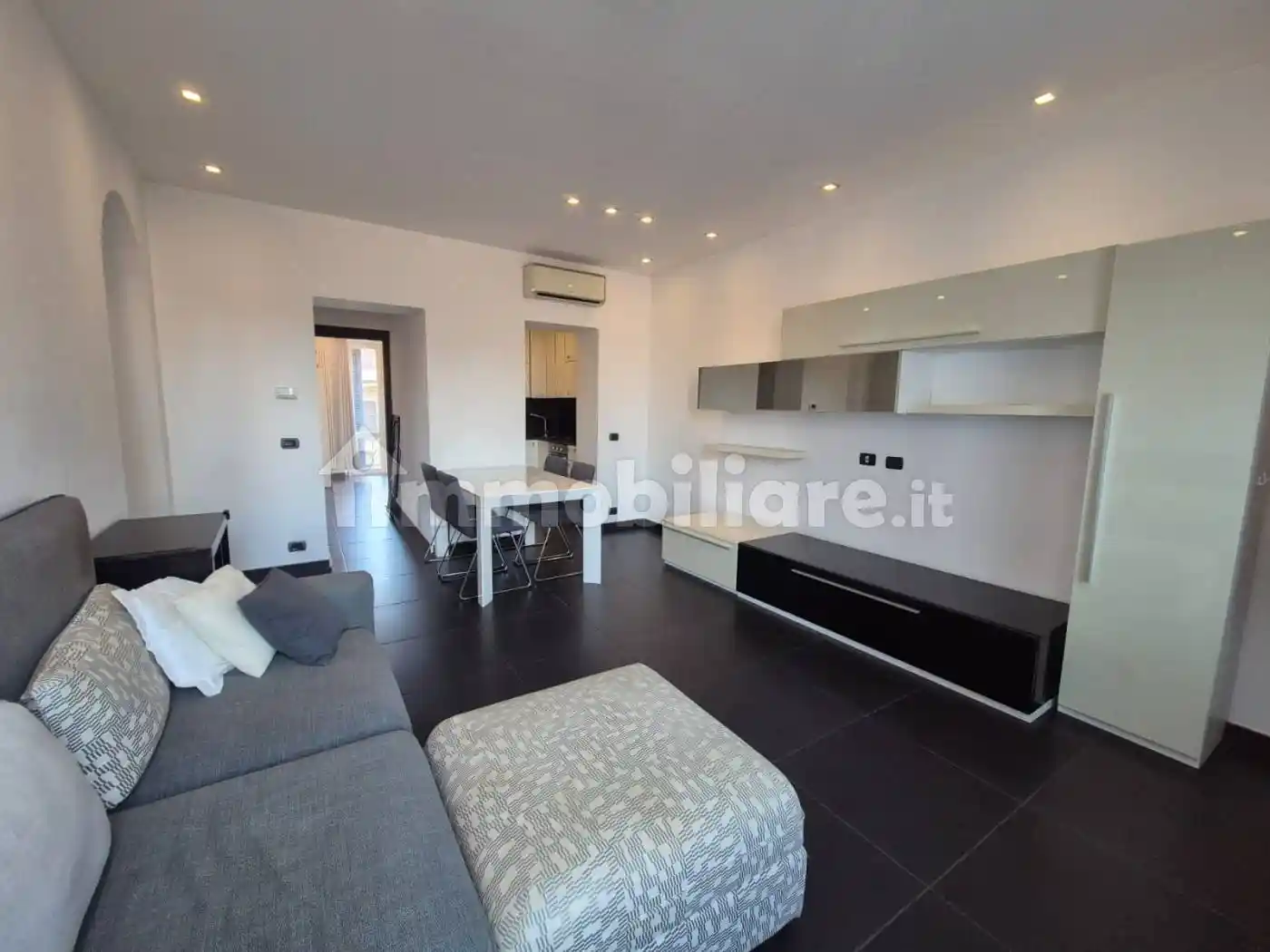 Trilocale via Lazzaretto, Repubblica, Milano - foto 4