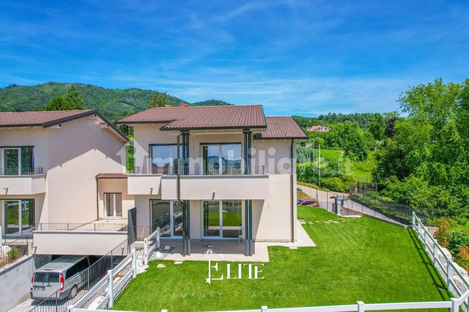 Villa bifamiliare via Giacomo Matteotti, Barasso - foto 3