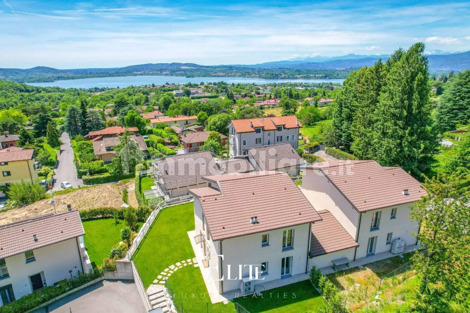 Villa bifamiliare via Giacomo Matteotti, Barasso - foto 5