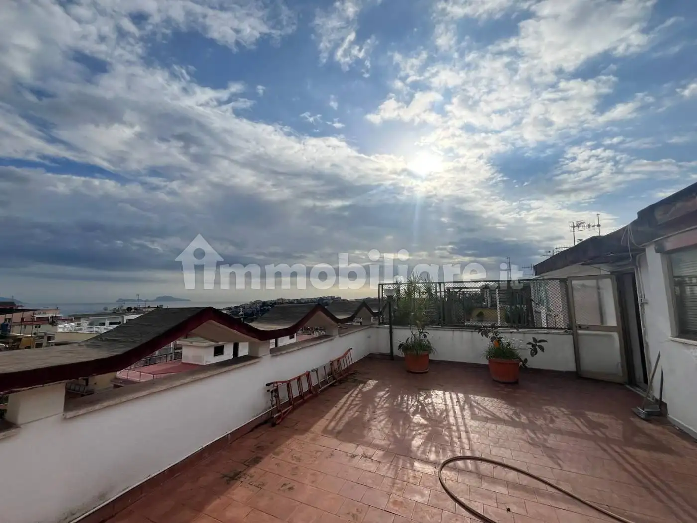 Appartamento in vendita a Napoli