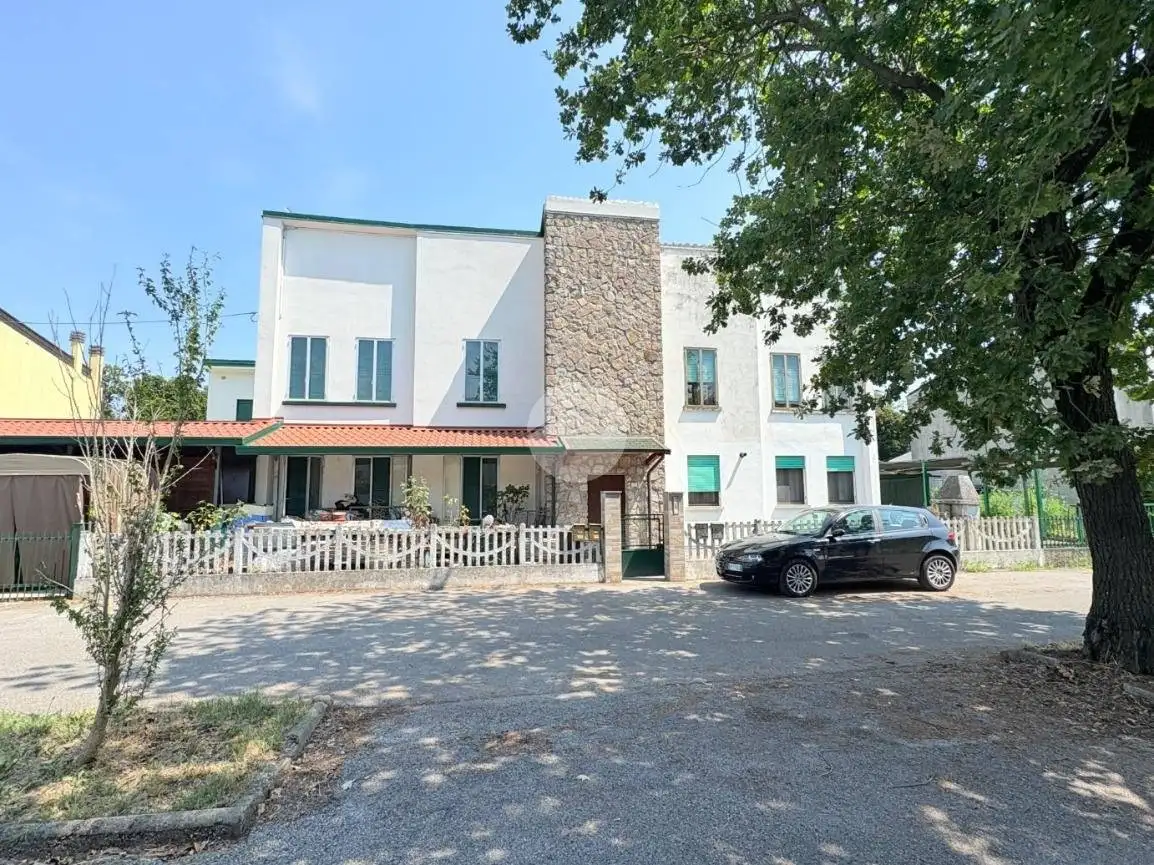 Bilocale via F. li Rosselli 25, Battaglia Terme - foto 4