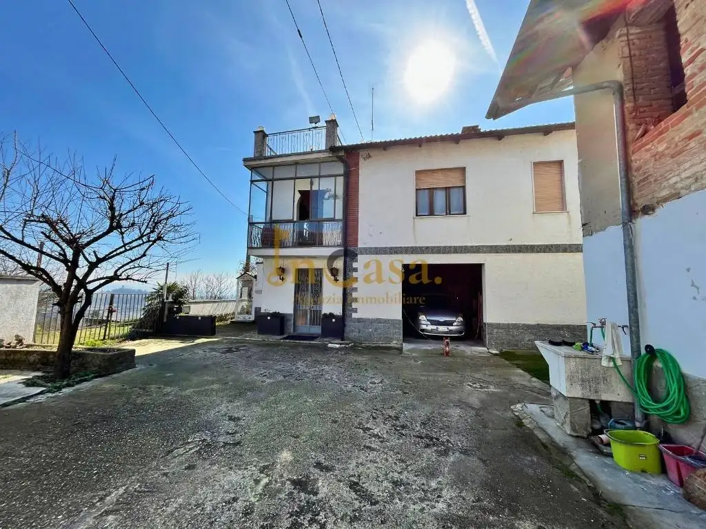 Casa indipendente in vendita a Monticello d'Alba
