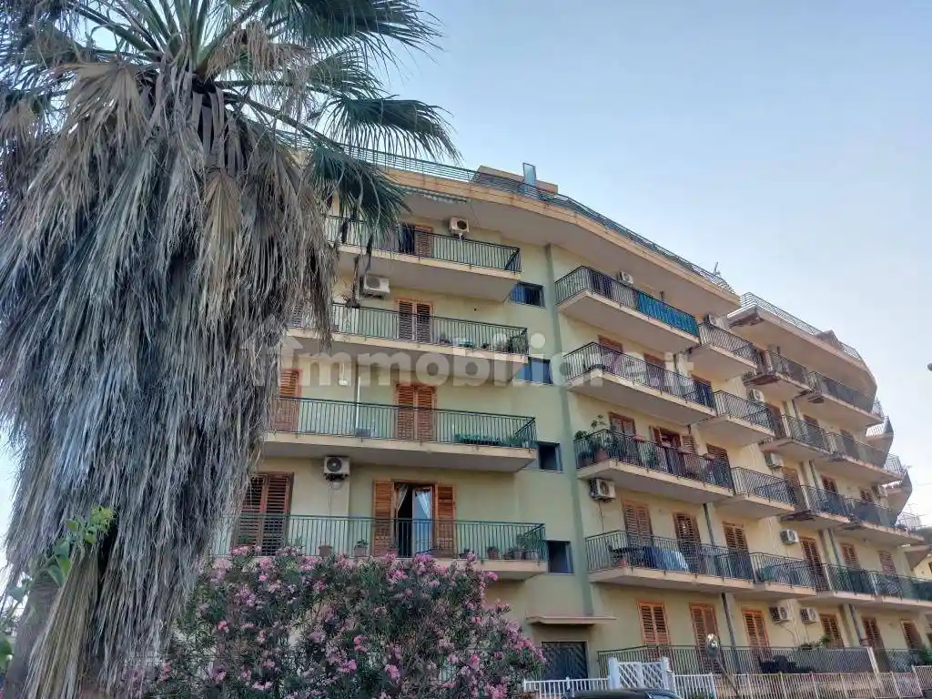 Appartamento in vendita a Acireale