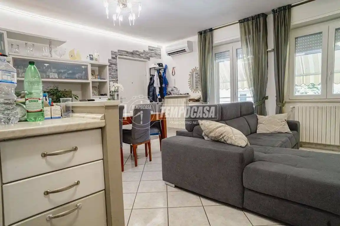 Trilocale via Pier Paolo Pasolini, Sant'Orso, Fano - foto 3