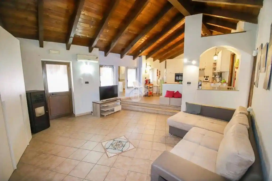 Casa indipendente in vendita a Rivarolo Canavese