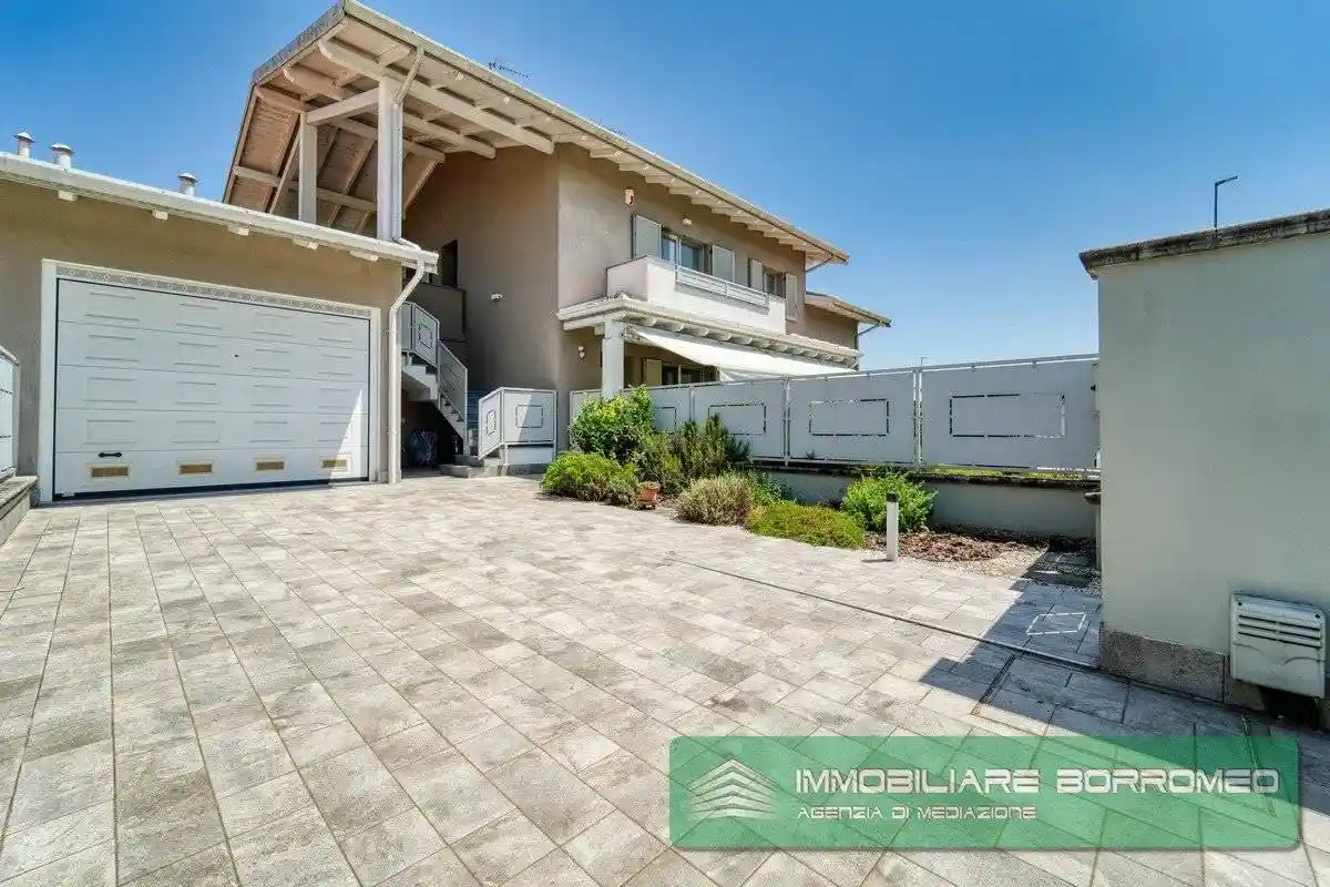 Villa in vendita a Tribiano