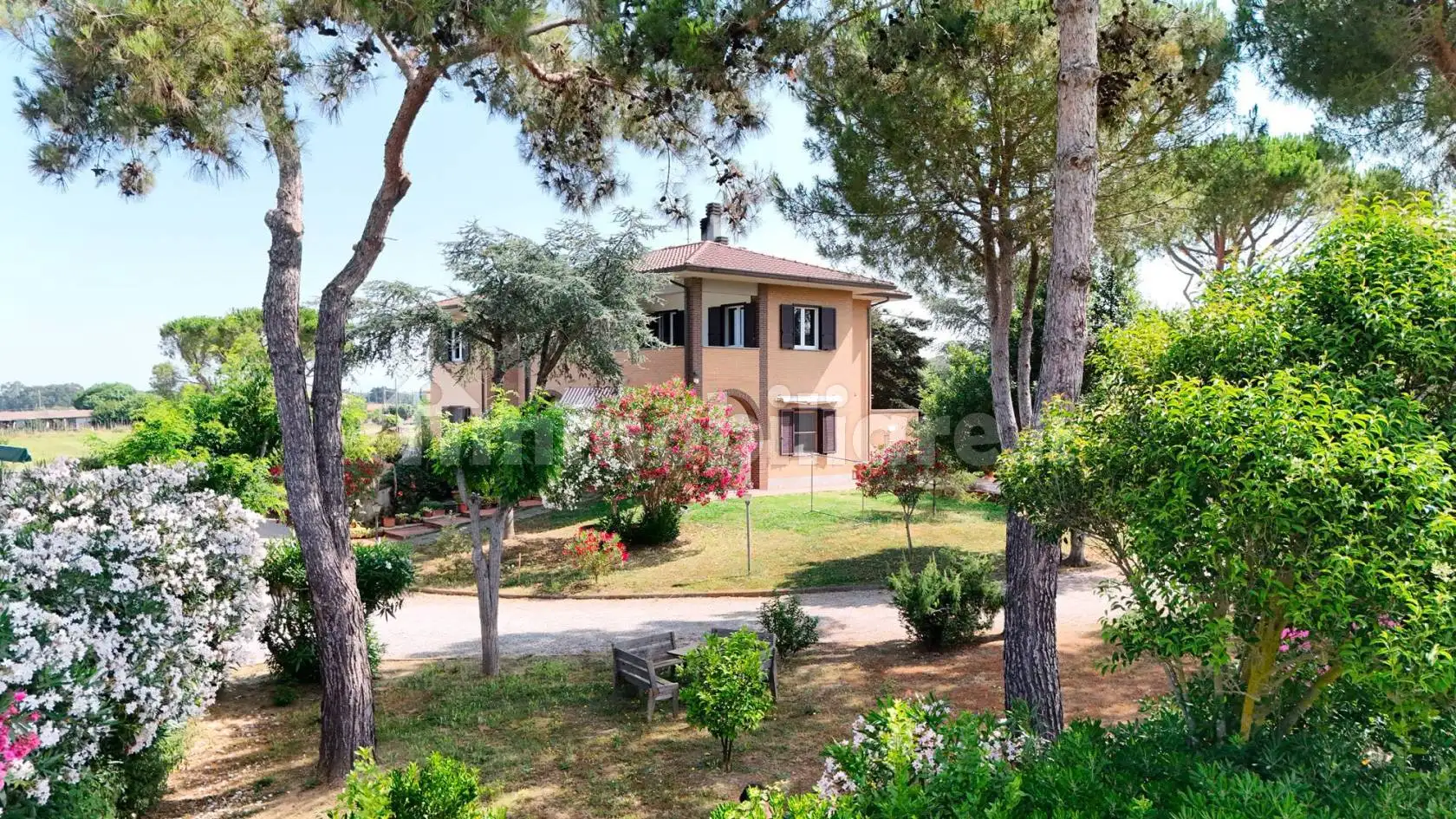 Villa in vendita a Livorno
