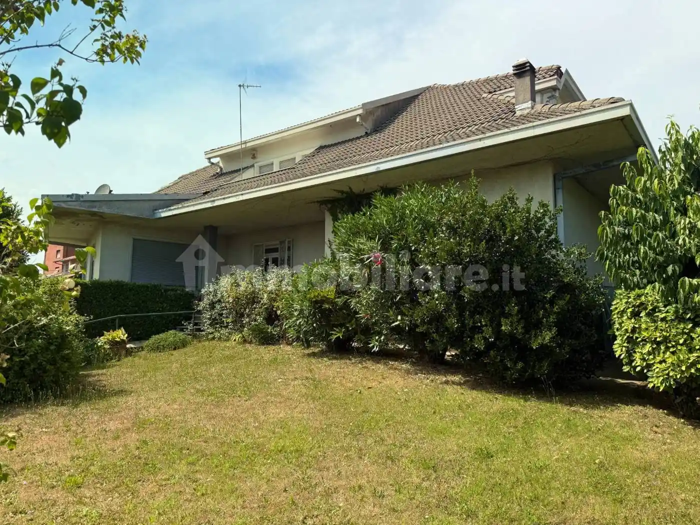 Villa in vendita a Besana in Brianza