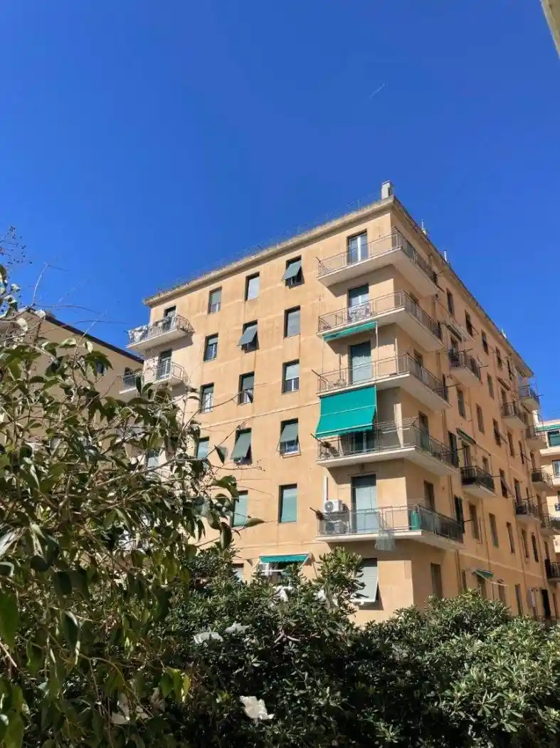 Appartamento in vendita a Genova