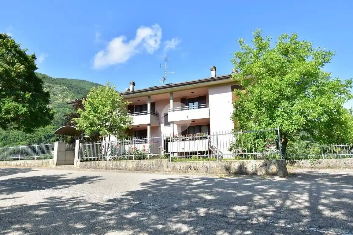 Appartamento in vendita a Calestano