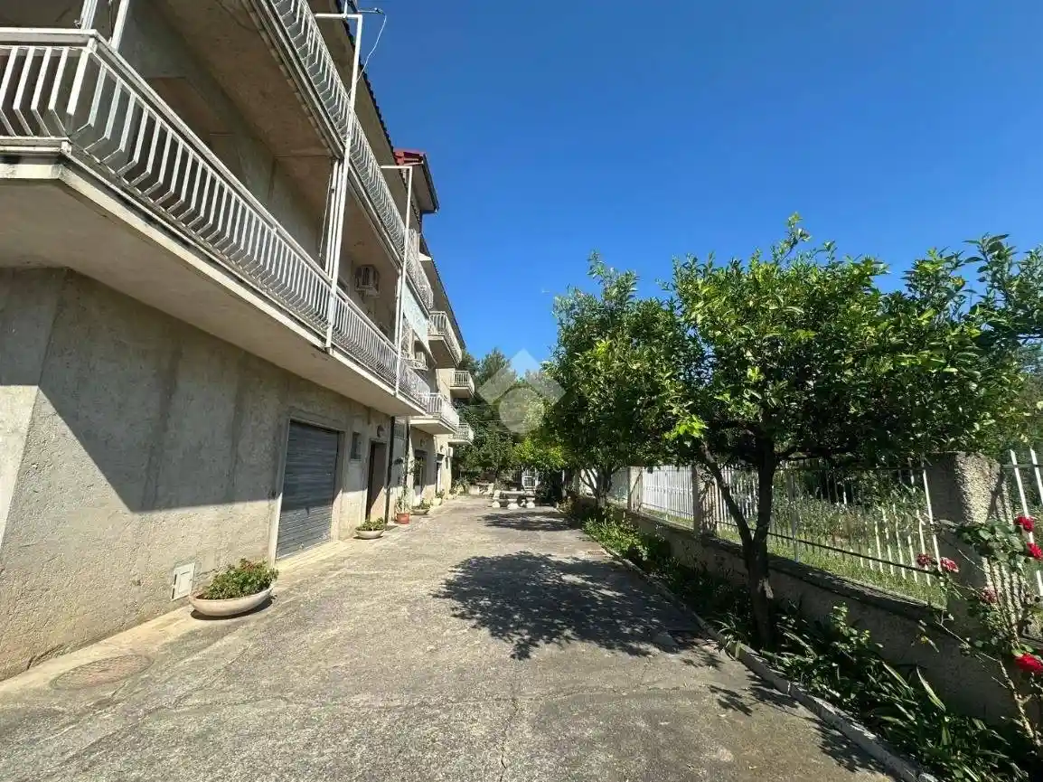 Palazzo - Edificio in Vendita - foto 3