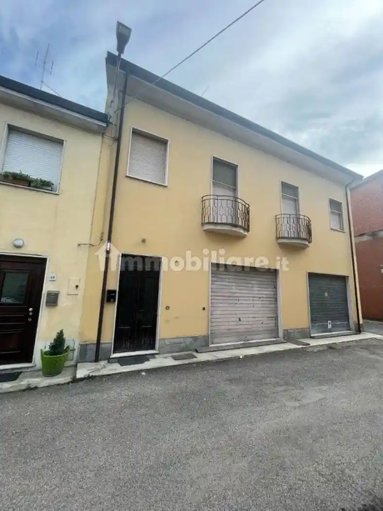 Appartamento in vendita a Carpaneto Piacentino