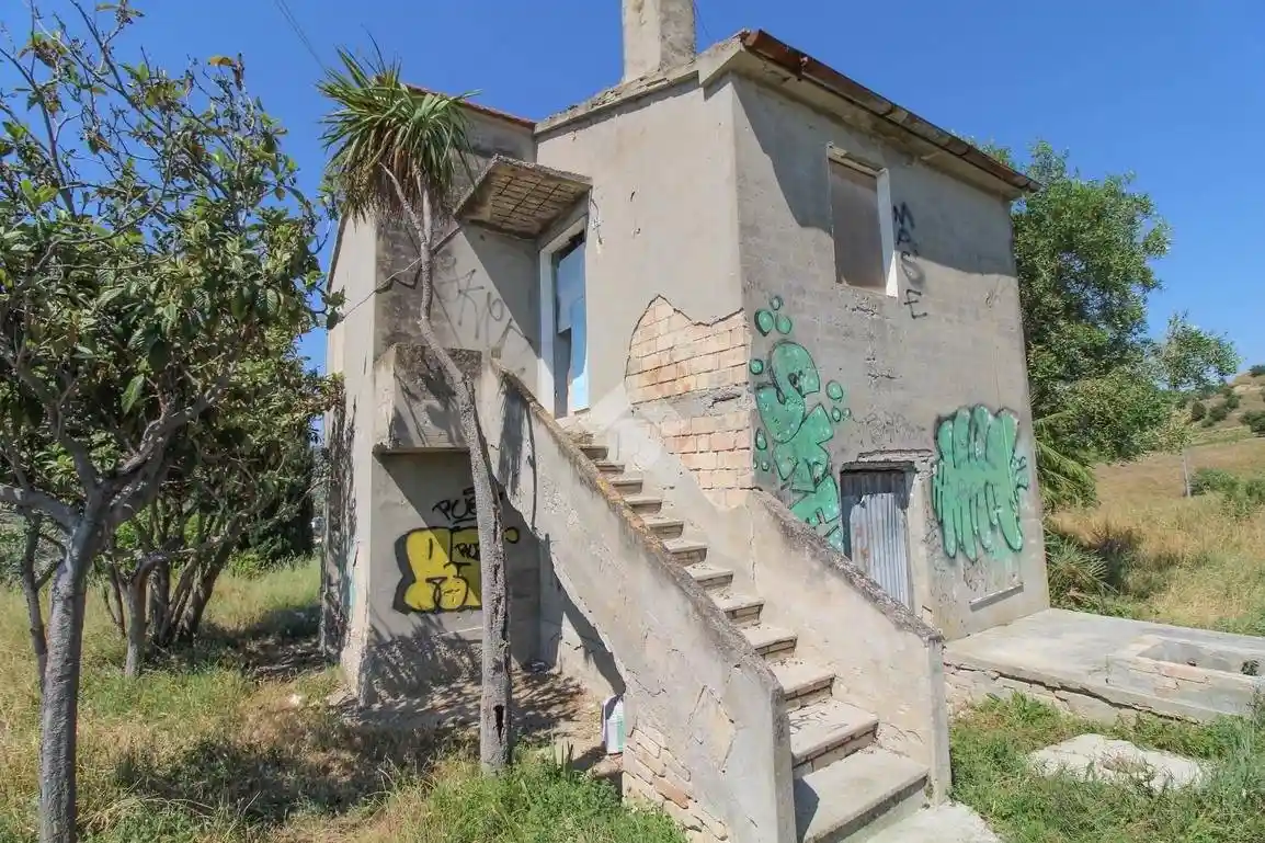 Rustico - Casale in vendita a San Benedetto del Tronto