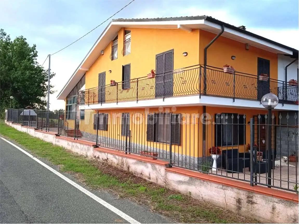 Villa in vendita a Quattordio