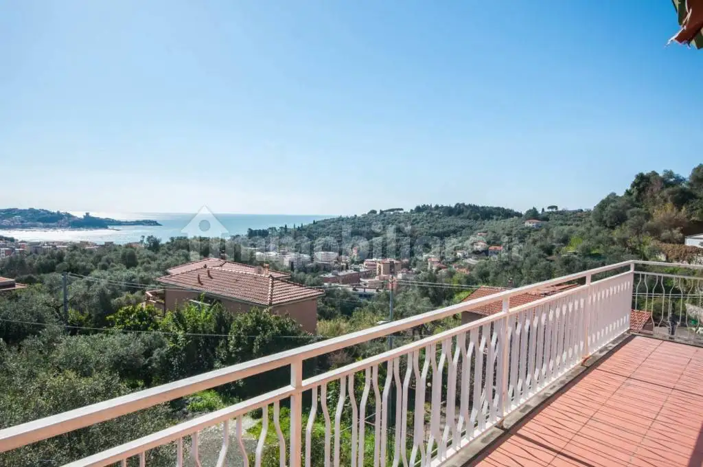 Appartamento in vendita a Lerici